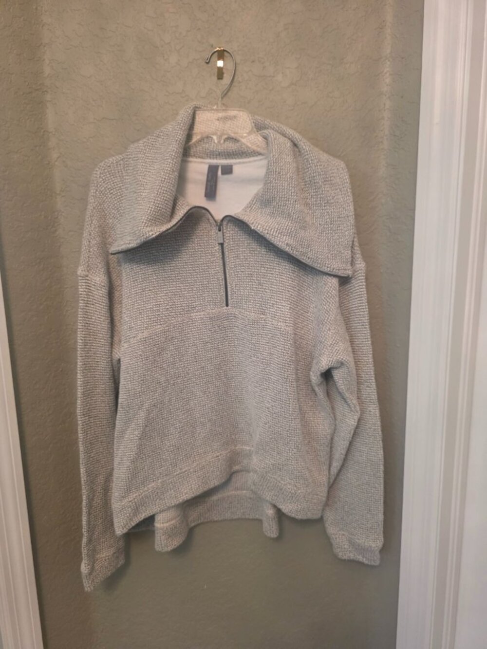 Sweaty Betty Restful Boucle 1/2 Zip Sweater Sweatshirt size 8 EUC